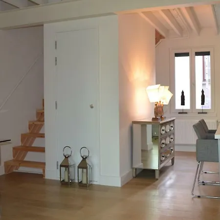 Apartment Old Town Triplex *